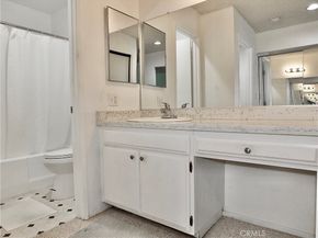 2330 Vanguard F102, Costa Mesa CA 92626