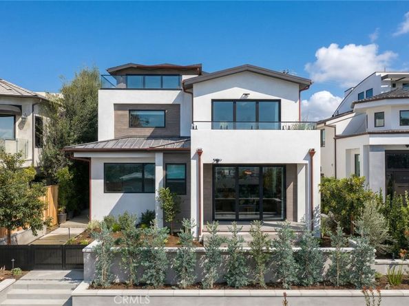 2212 Cliff Drive, Newport Beach CA 92663