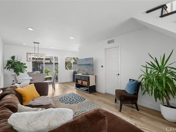 133 Cecil Place B, Costa Mesa CA 92627