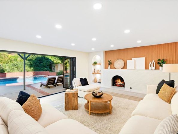 3326 Fosca St, Carlsbad CA 92009