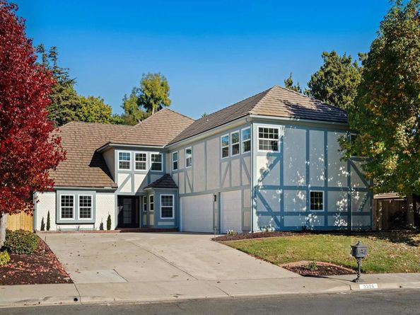 3326 Fosca St, Carlsbad CA 92009