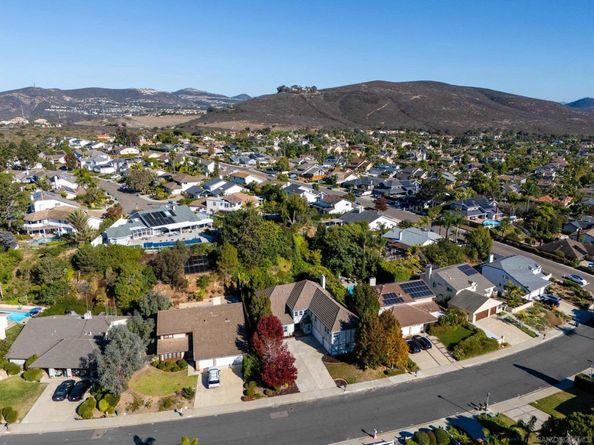 3326 Fosca St, Carlsbad CA 92009