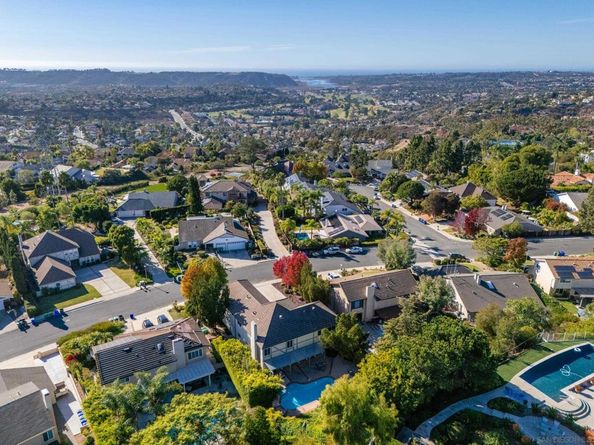 3326 Fosca St, Carlsbad CA 92009