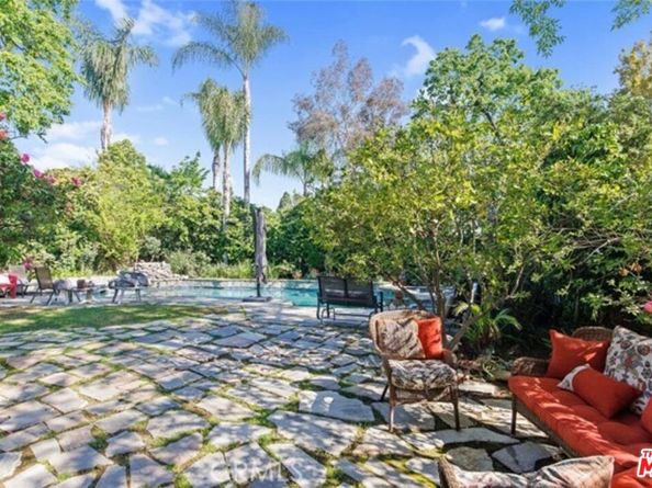 30063 Torrepines Place, Agoura Hills CA 91301