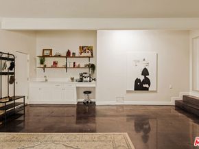 6448 Peach Avenue, Van Nuys CA 91406