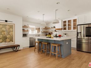 6448 Peach Avenue, Van Nuys CA 91406
