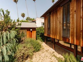 3462 Descanso Drive, Los Angeles CA 90026