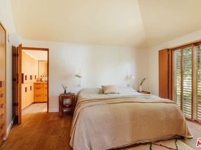 3462 Descanso Drive, Los Angeles CA 90026