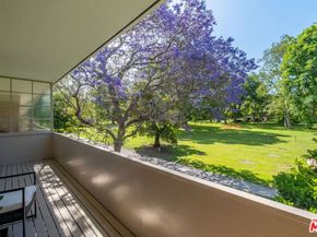 5467 Village, Los Angeles CA 90016