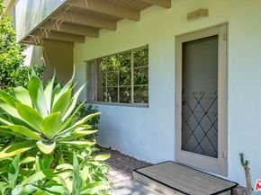 5467 Village, Los Angeles CA 90016