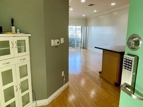 3061 W 12th Place 308, Los Angeles CA 90006