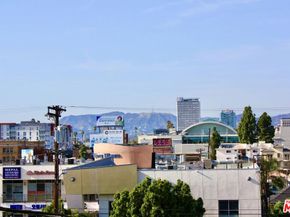 3061 W 12th Place 308, Los Angeles CA 90006