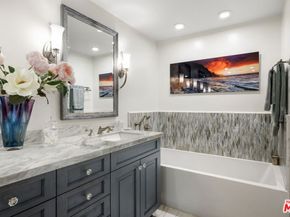 441 S Barrington Avenue 311, Los Angeles CA 90049