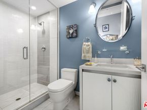 441 S Barrington Avenue 311, Los Angeles CA 90049