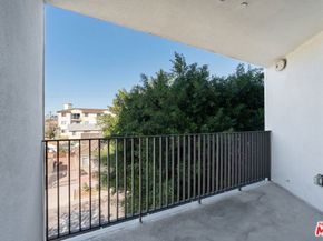 4506 Dockweiler Street 301, Los Angeles CA 90019
