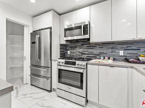 1160 Granville Avenue 108, Los Angeles CA 90049