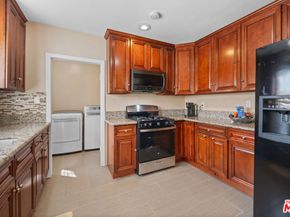 3941 2nd Avenue, Los Angeles CA 90008