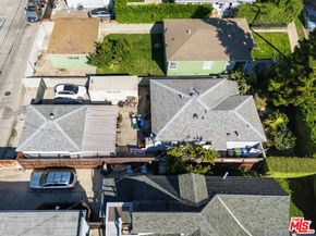 2563 Walnut Avenue, Venice CA 90291