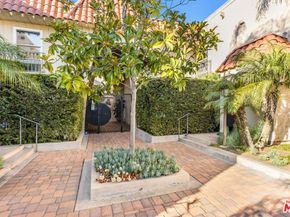 8025 Redlands Street 13, Playa Del Rey CA 90293