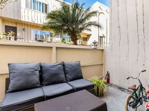 8025 Redlands Street 13, Playa Del Rey CA 90293
