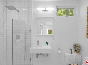 8333 Chase Avenue, Los Angeles CA 90045