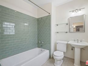 1813 Effie, Los Angeles CA 90026