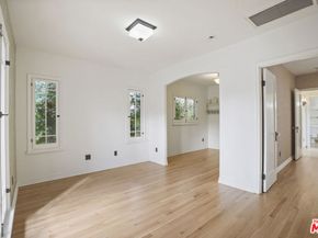 1813 Effie, Los Angeles CA 90026