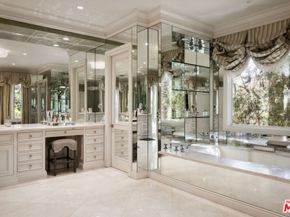 1160 Chantilly Road, Los Angeles CA 90077