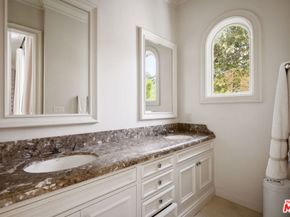 1160 Chantilly Road, Los Angeles CA 90077