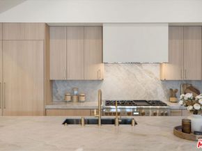 13949 Cumpston Street, Sherman Oaks CA 91401