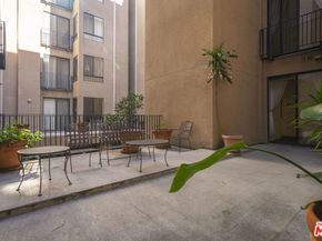 625 S Berendo Street 209, Los Angeles CA 90005