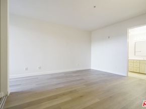 625 S Berendo Street 209, Los Angeles CA 90005