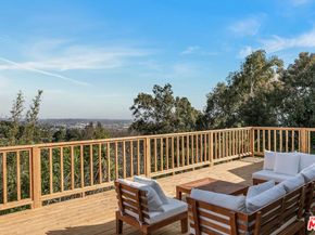2612 Carman Crest Drive, Los Angeles CA 90068