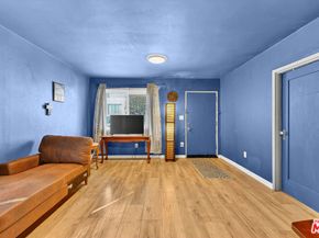 916 E 68th Street, Inglewood CA 90302