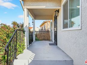 916 E 68th Street, Inglewood CA 90302