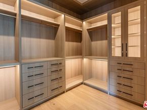 9455 Eden Drive, Beverly Hills CA 90210