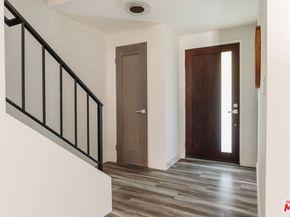 9405 Via Yolanda, Burbank CA 91504