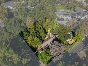 16055 Woodvale Road, Encino CA 91436