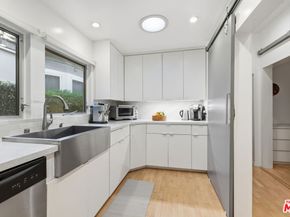 43 Dudley Avenue, Venice CA 90291