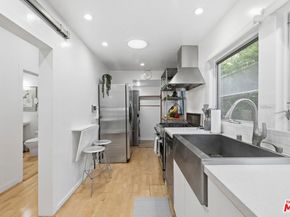 43 Dudley Avenue, Venice CA 90291