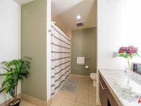 1111 S Grand Avenue 605, Los Angeles CA 90015