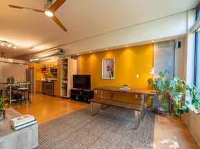 1111 S Grand Avenue 605, Los Angeles CA 90015