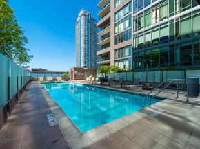 1111 S Grand Avenue 605, Los Angeles CA 90015