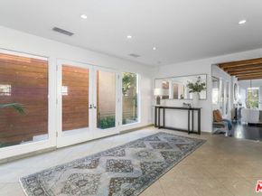 3001 Grand Canal, Venice CA 90291