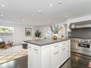 3001 Grand Canal, Venice CA 90291