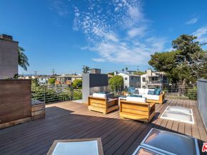 3001 Grand Canal, Venice CA 90291