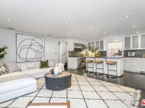 3001 Grand Canal, Venice CA 90291