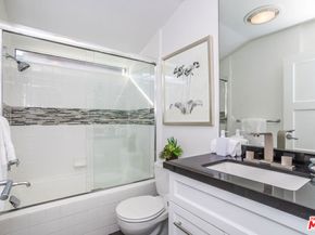 3001 Grand Canal, Venice CA 90291