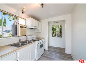 967 Lucile Avenue, Los Angeles CA 90026