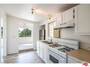 967 Lucile Avenue, Los Angeles CA 90026